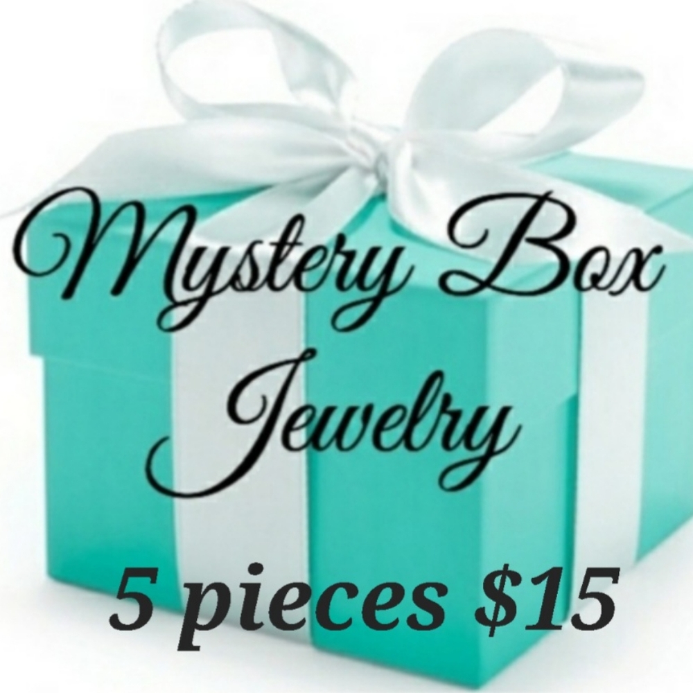 5 jewelry or accessories items